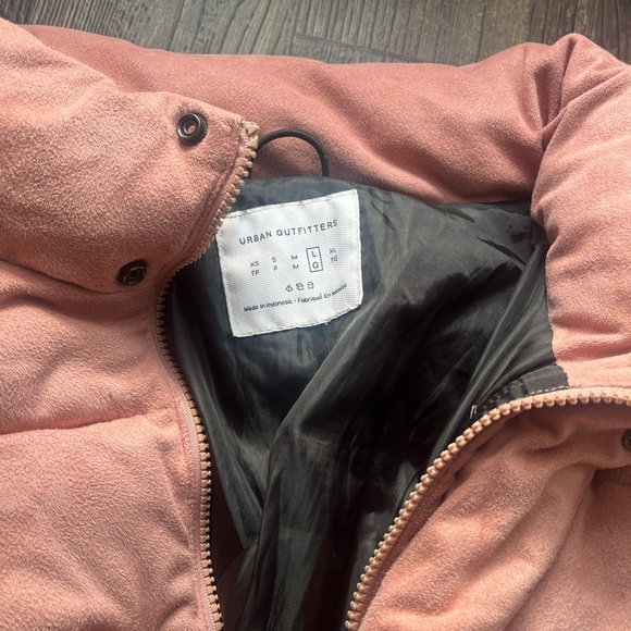 Urban Outfitters Blush Pink Jacket - Picture 2 of 6